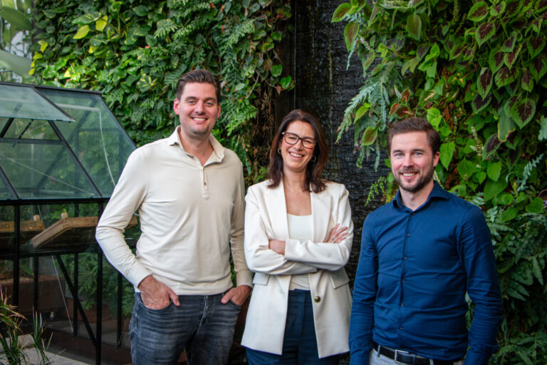 Samen slimmer. Viscon Group, Division Q en Koppert Cress tekenen strategisch partnerschap.
